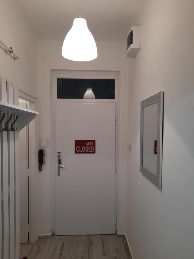 Pecs Park Apartment Bagian luar foto