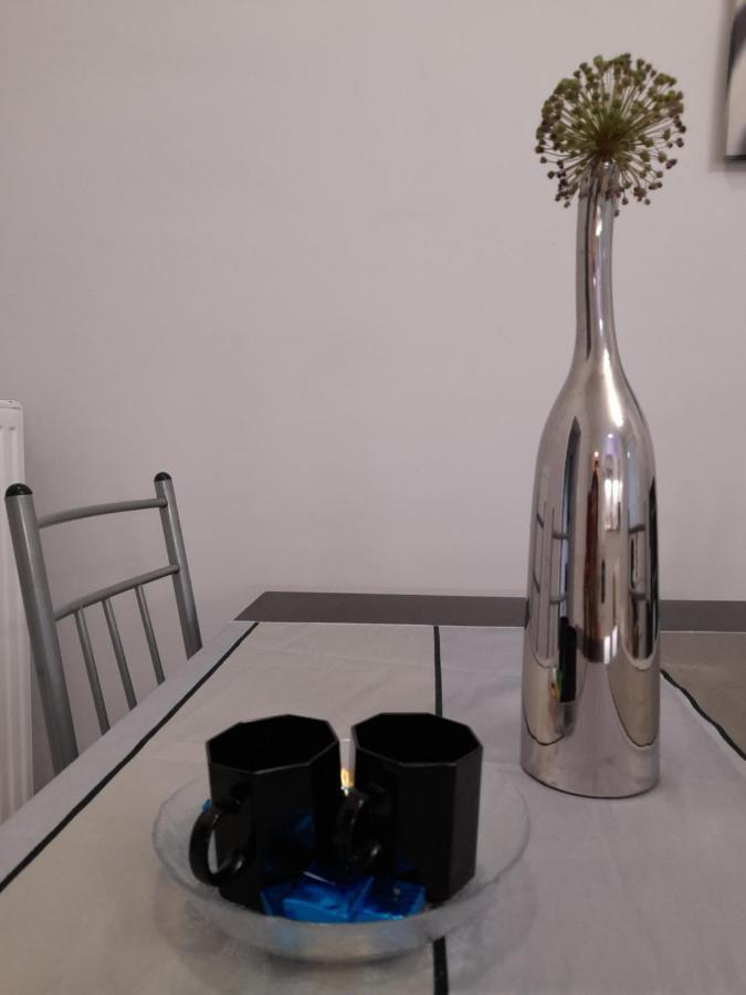 Pecs Park Apartment Bagian luar foto