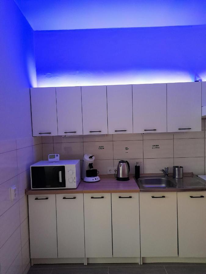 Pecs Park Apartment Bagian luar foto