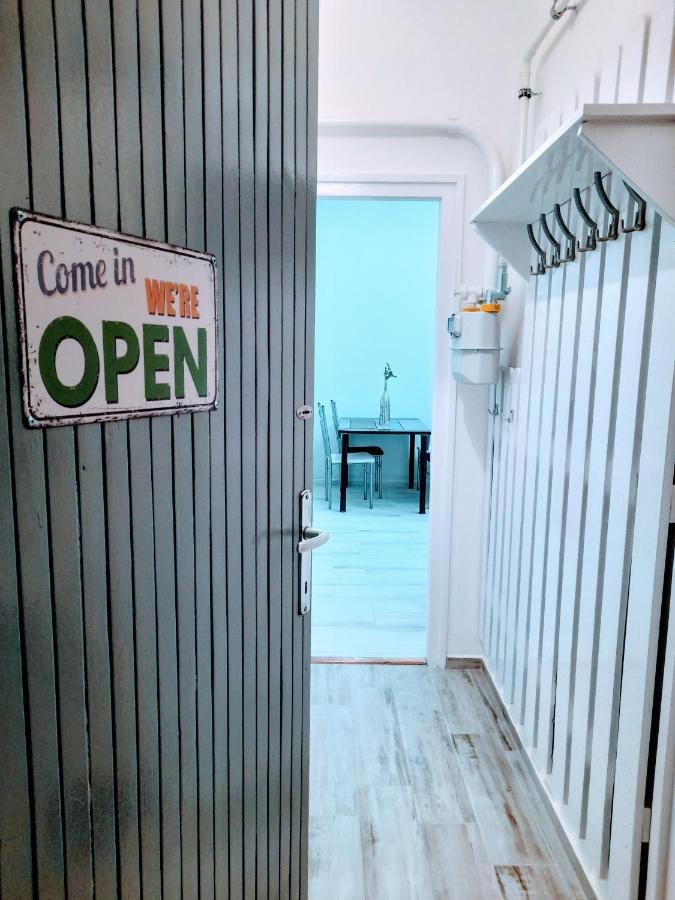 Pecs Park Apartment Bagian luar foto
