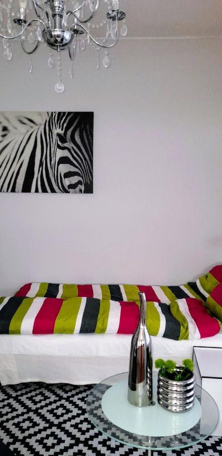 Pecs Park Apartment Bagian luar foto