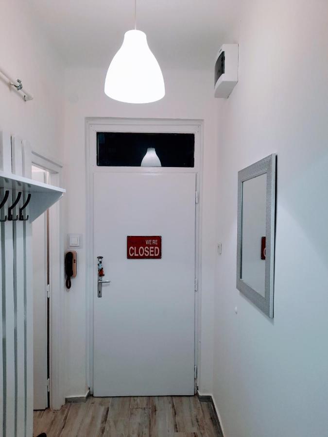 Pecs Park Apartment Bagian luar foto
